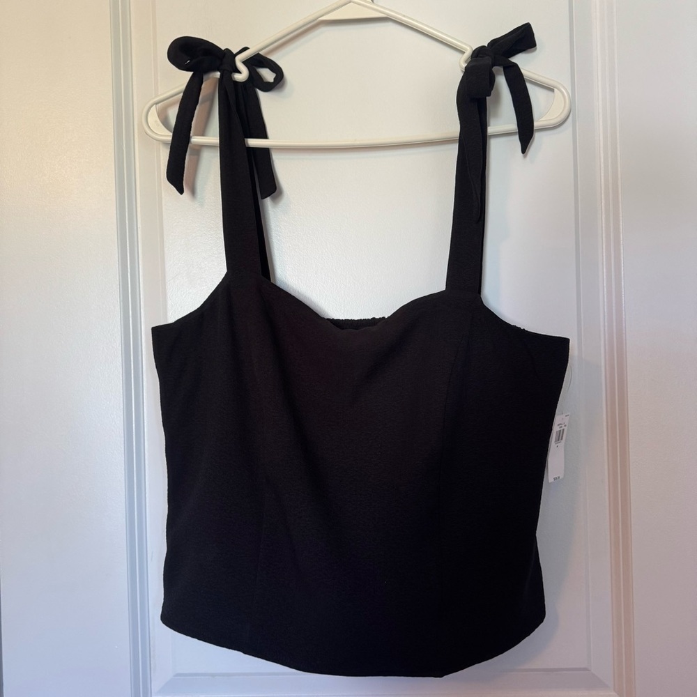 NWT Old Navy Black Medium Tank Top with Bow Straps